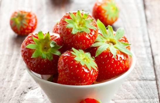 草莓价格 产地批发价从5~10元/斤不等[图片]
