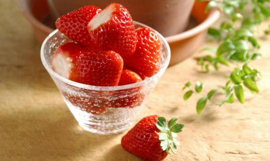 草莓的功效与作用 附食用注意事项