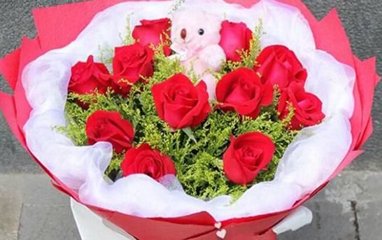 送20朵红玫瑰代表什么 两情相悦/永远爱你/爱你一生一世