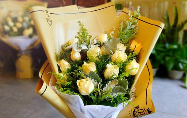 香槟玫瑰适合送哪些人 最适合送给恋人的花朵