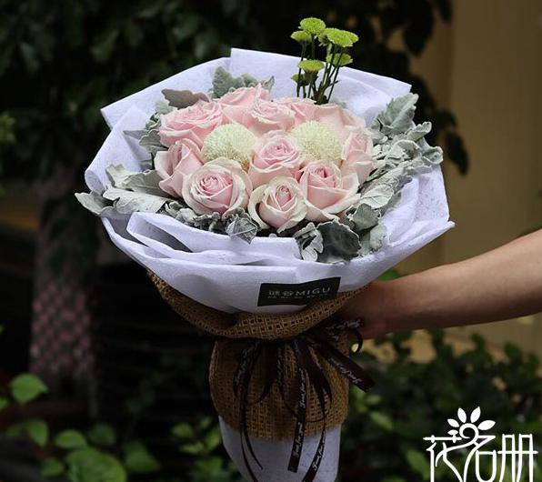 情人节送玫瑰花的由来 送玫瑰最早的真正含义